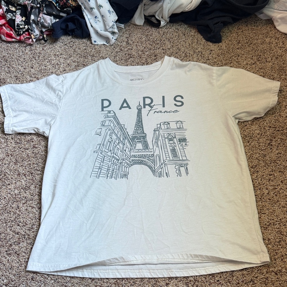 Paris Graphic T-Shirt